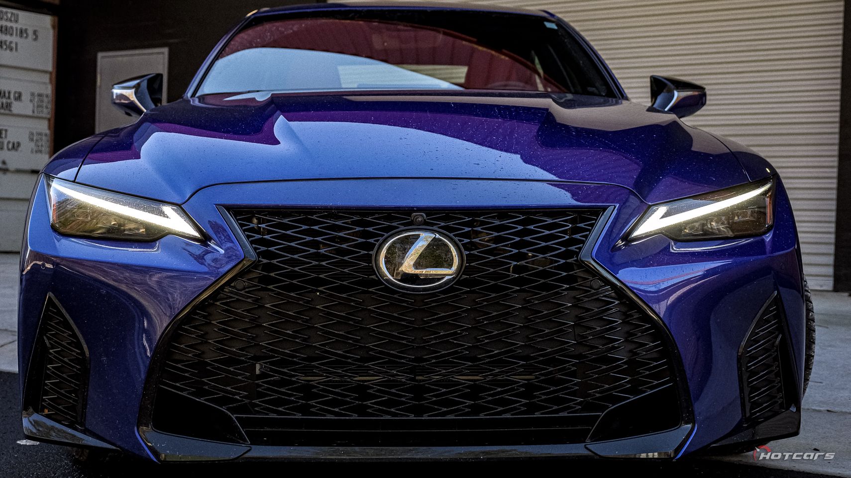 Передняя часть Lexus IS500 F Sport 2023