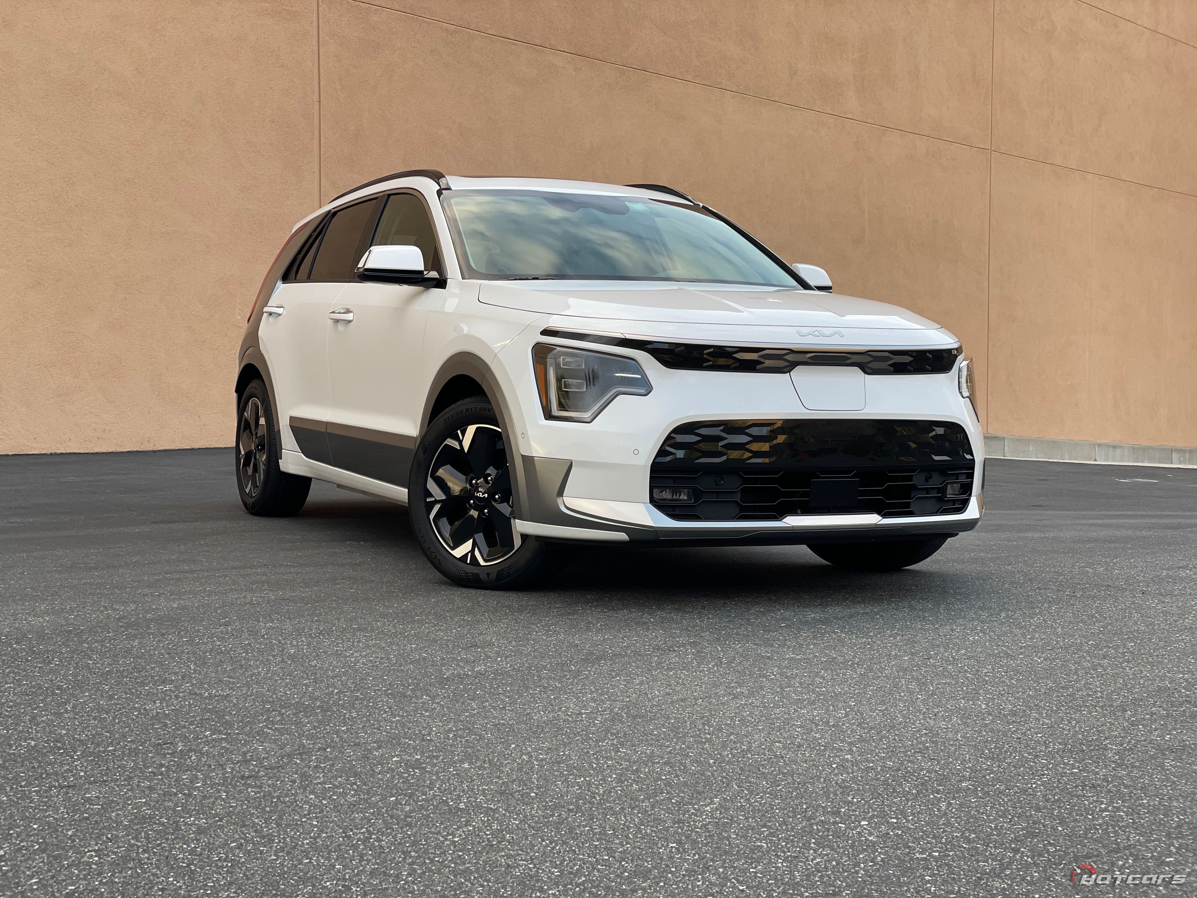 Фронтальная волна Kia Niro EV 2023