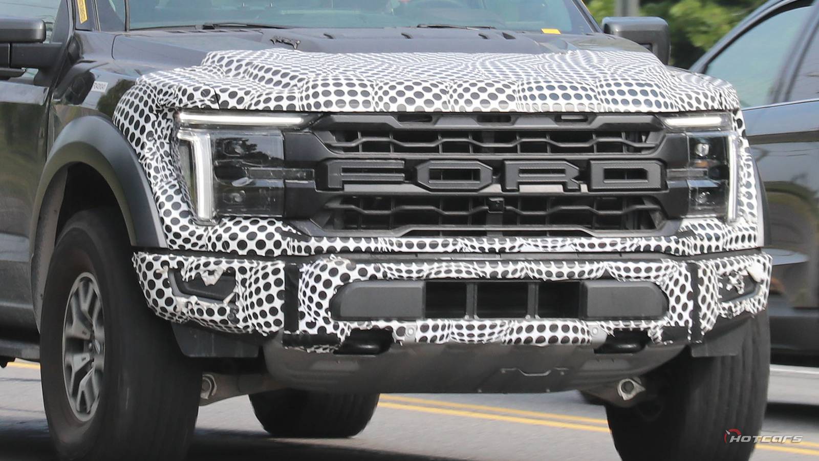2024 Ford F-150 Raptor Spied With Minimal Camouflage Sporting New ...