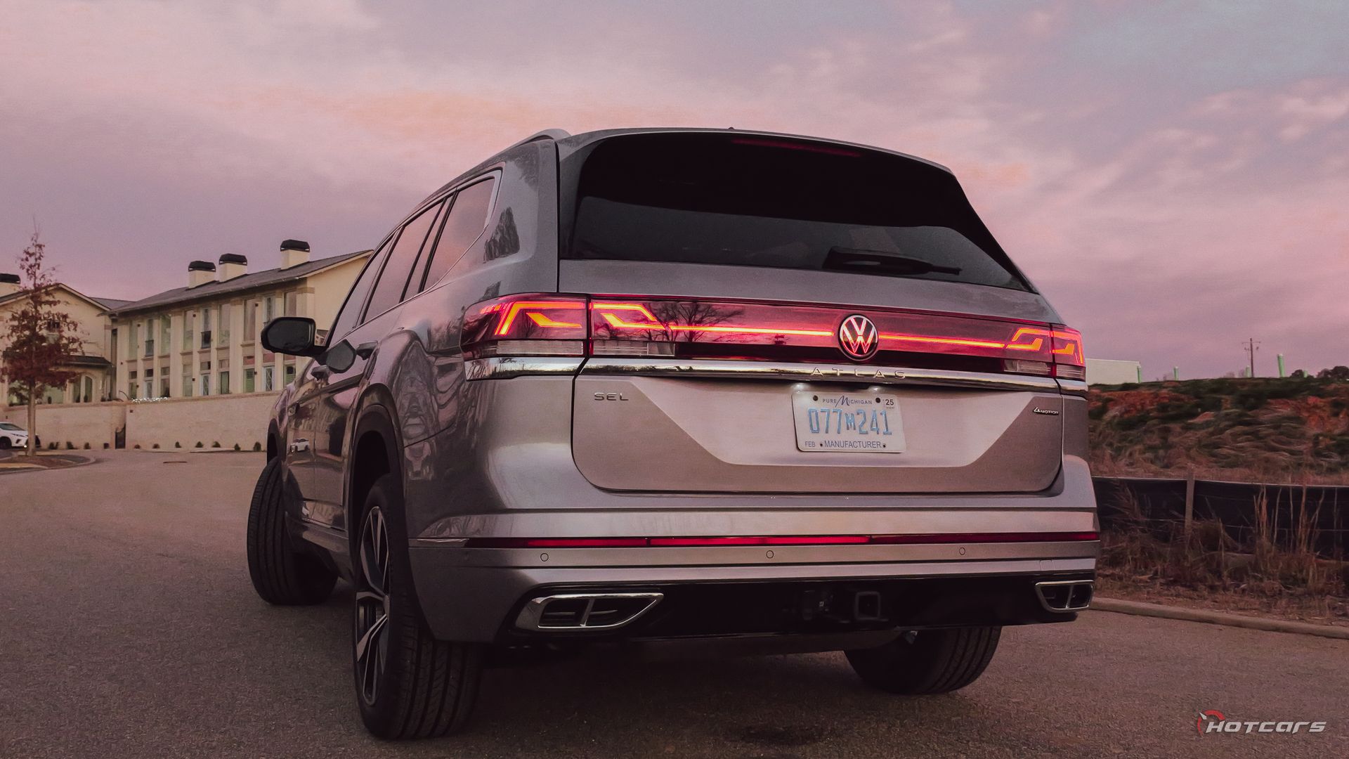 Dad Drives: The 2024 Volkswagen Atlas R-Line