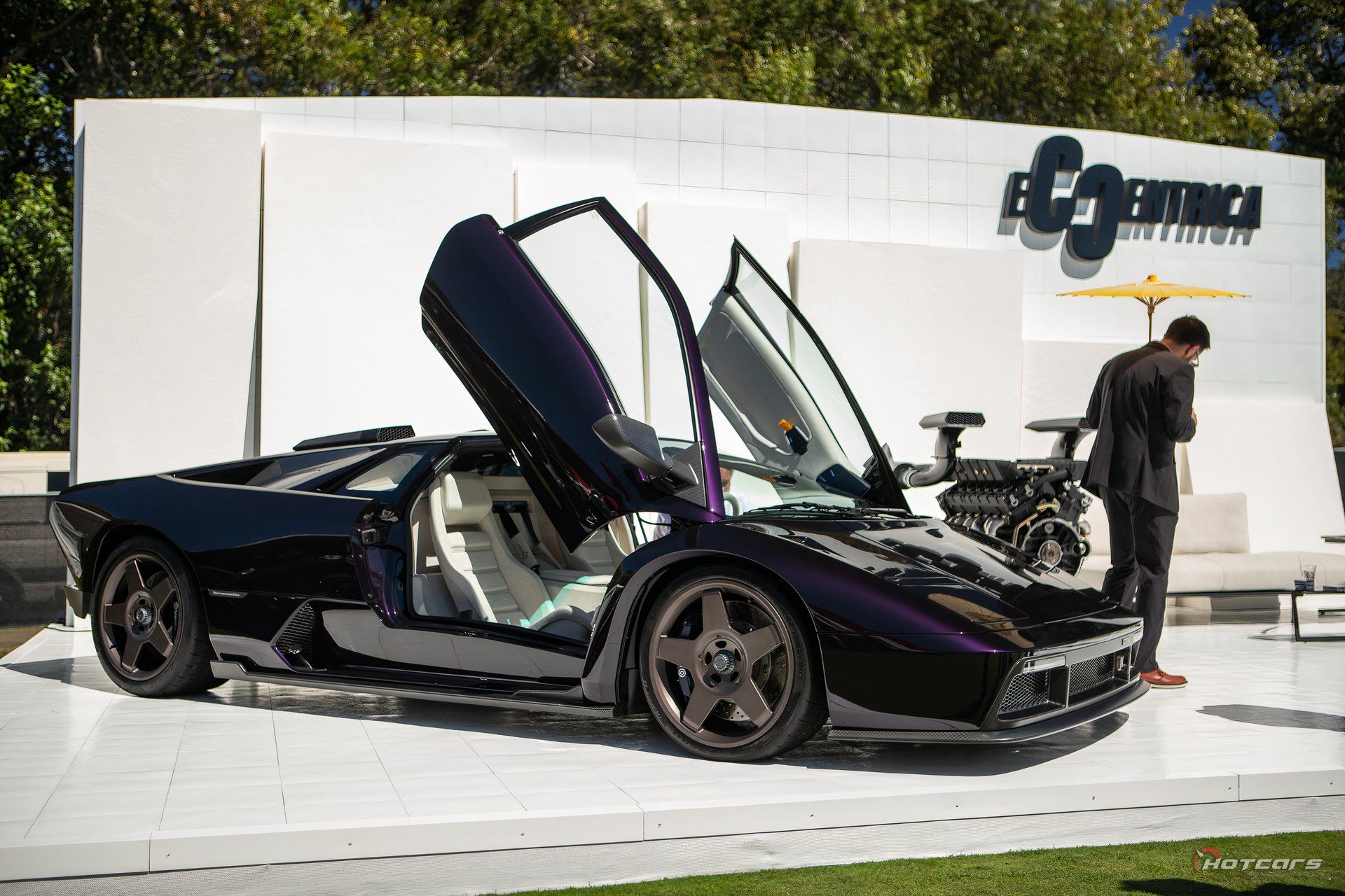 Eccentrica's V12 Diablo Brings The 90s Supercar Into 2025: The