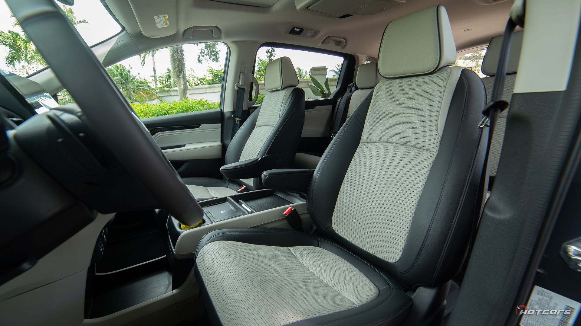 2025 Honda Odyssey Elite Review: A Safe, Spacious Minivan With Surprises